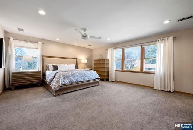 755 Neill Court, Oradell, NJ 07649