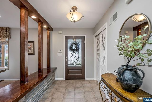 755 Neill Court, Oradell, NJ 07649