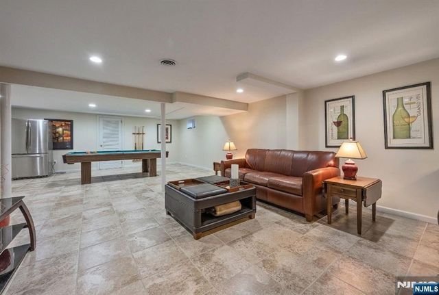 755 Neill Court, Oradell, NJ 07649