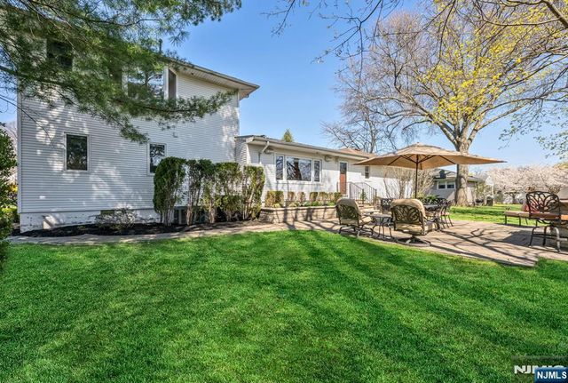 755 Neill Court, Oradell, NJ 07649