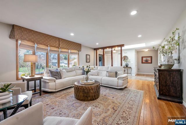 755 Neill Court, Oradell, NJ 07649