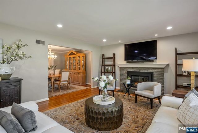 755 Neill Court, Oradell, NJ 07649