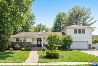 755 Neill Court, Oradell, NJ 07649