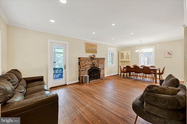 6214 CROSS COUNTRY BLVD, Baltimore, MD 21215