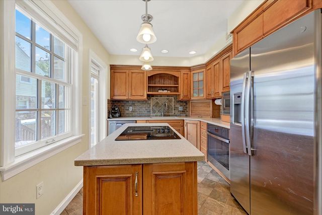 6214 CROSS COUNTRY BLVD, Baltimore, MD 21215