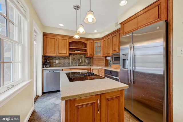 6214 CROSS COUNTRY BLVD, Baltimore, MD 21215
