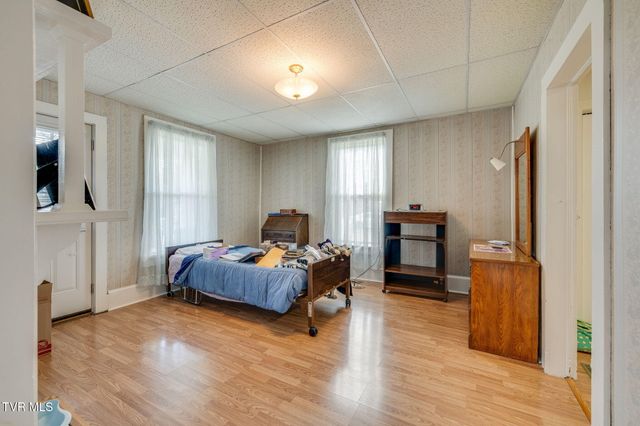 203 E Locust Street, Johnson City, TN 37601