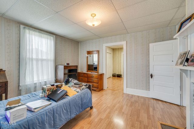 203 E Locust Street, Johnson City, TN 37601