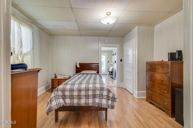 203 E Locust Street, Johnson City, TN 37601