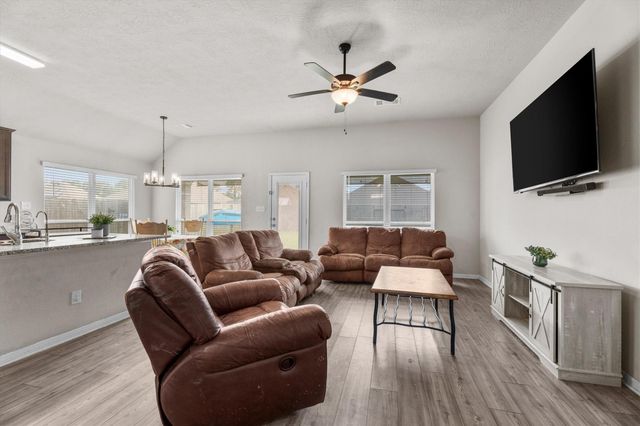 1015 Walnut Branch Lane, Tomball, TX 77375