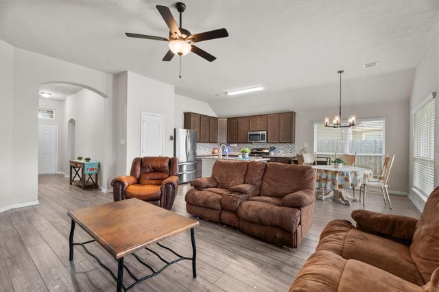 1015 Walnut Branch Lane, Tomball, TX 77375