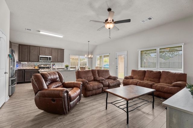 1015 Walnut Branch Lane, Tomball, TX 77375