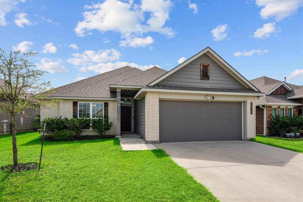 1015 Walnut Branch Lane, Tomball, TX 77375