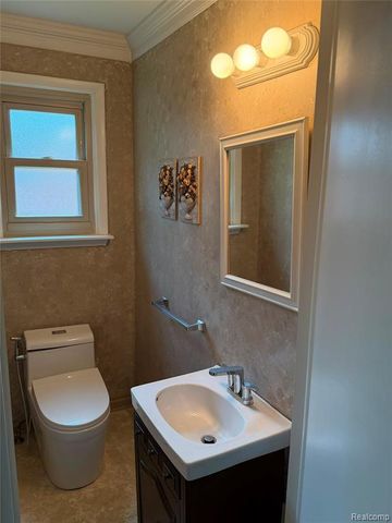 14682 Yale Street, Livonia, MI 48154