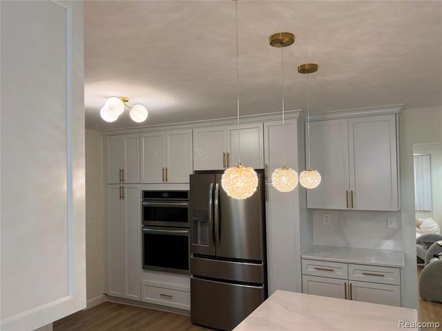 14682 Yale Street, Livonia, MI 48154