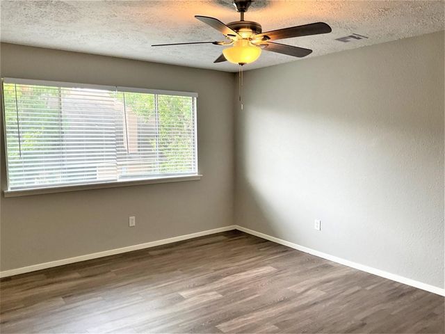 2326 Meade Court, League City, TX 77573