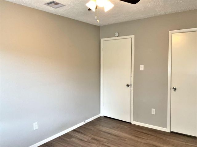 2326 Meade Court, League City, TX 77573