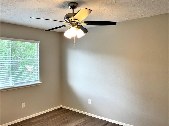 2326 Meade Court, League City, TX 77573