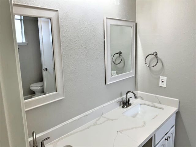 2326 Meade Court, League City, TX 77573