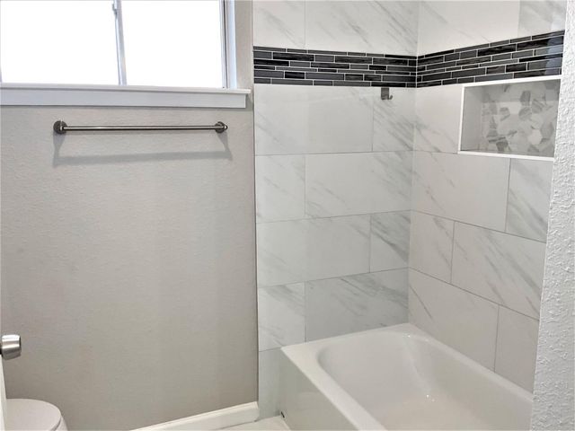 2326 Meade Court, League City, TX 77573