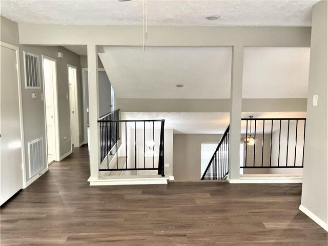 2326 Meade Court, League City, TX 77573