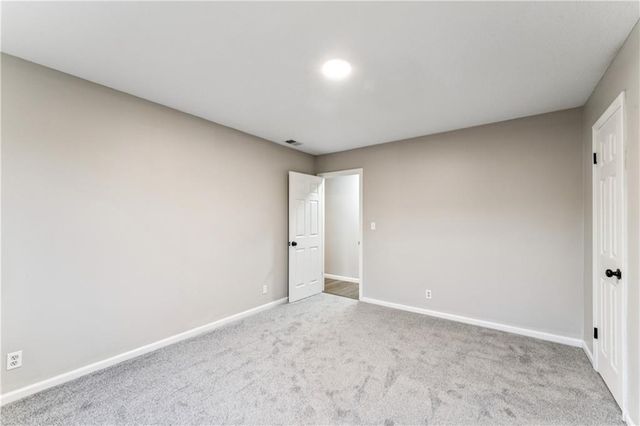 453 W 1st Street, Peculiar, MO 64078