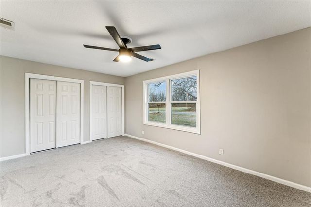 453 W 1st Street, Peculiar, MO 64078