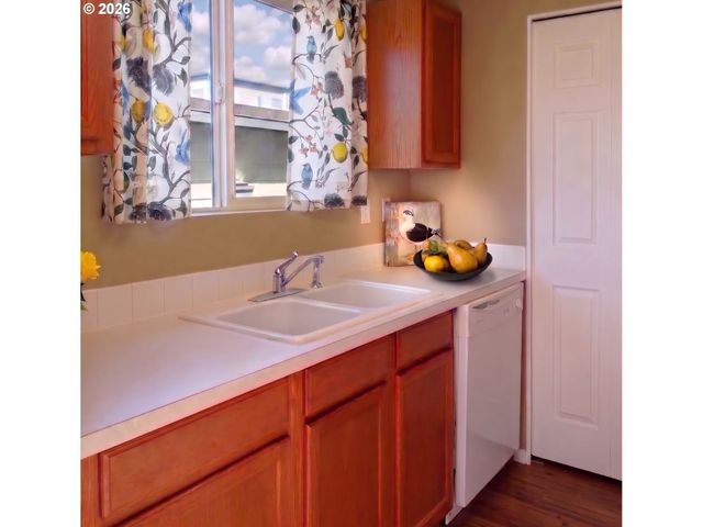 217 Ne 146TH Ave 29, Portland, OR 97230