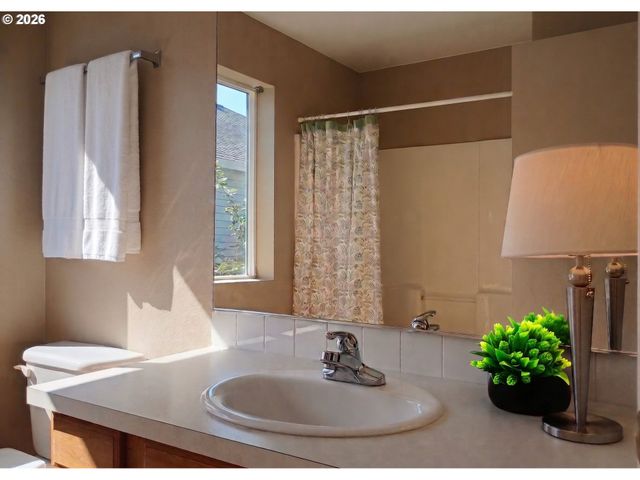 217 Ne 146TH Ave 29, Portland, OR 97230