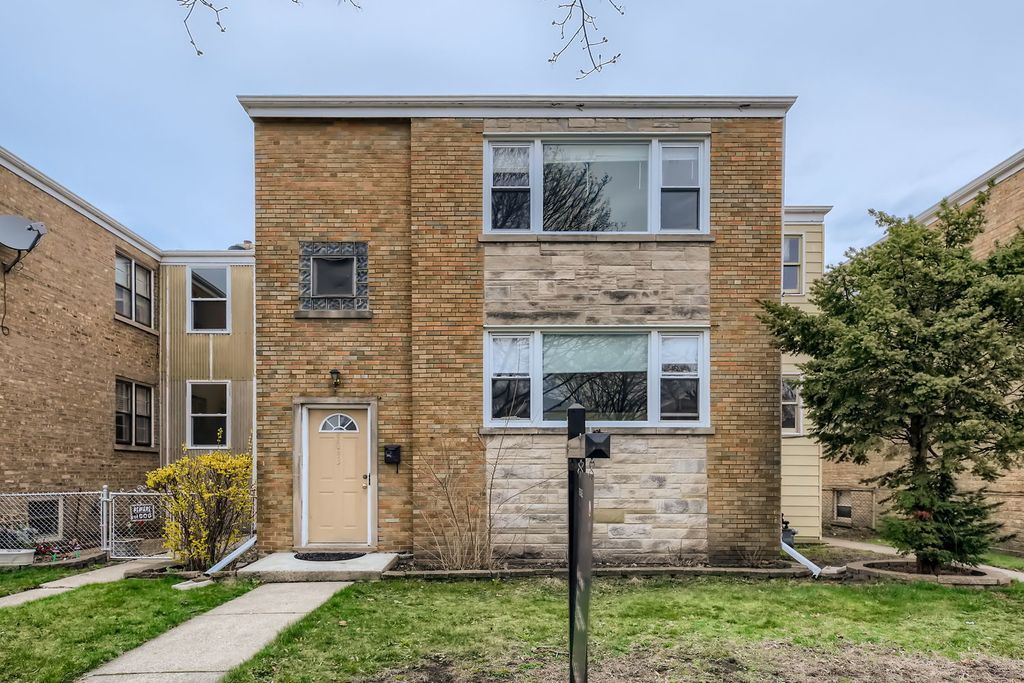 9043 Skokie Boulevard, Skokie, IL 60077 — exterior