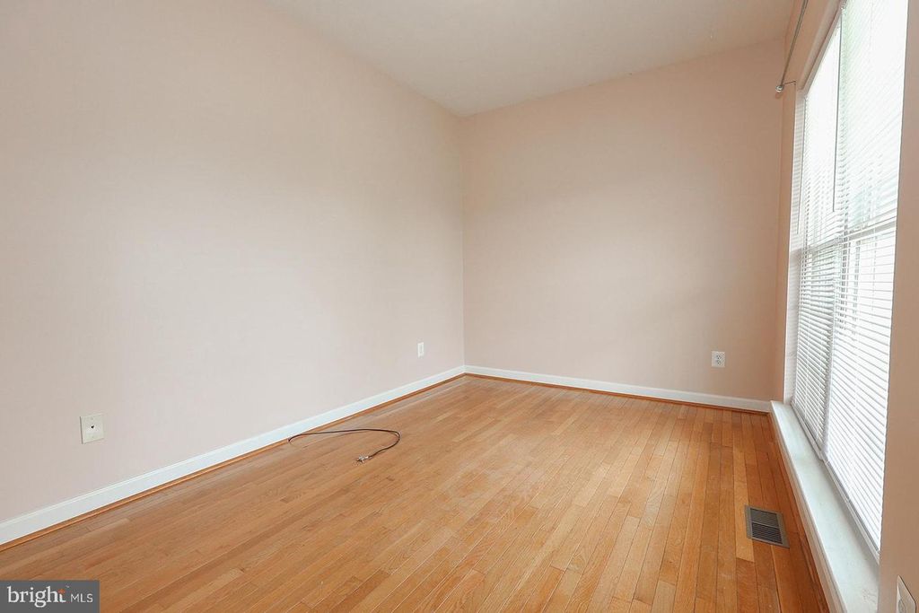 Image 4 of property listing at 40704 CHANCE WAY, Leonardtown, MD 20650