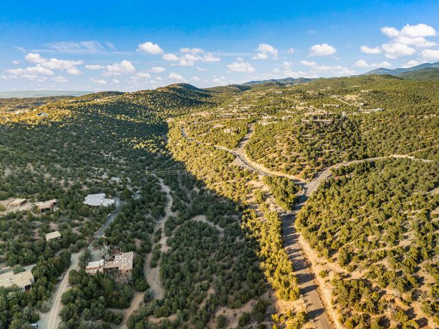 725 Paseo De Florencio, Santa Fe, NM 87501