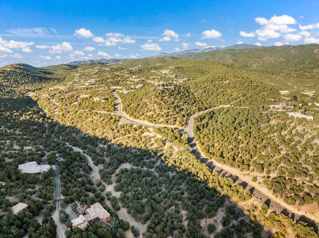 725 Paseo De Florencio, Santa Fe, NM 87501