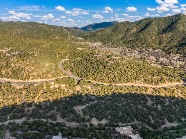 725 Paseo De Florencio, Santa Fe, NM 87501