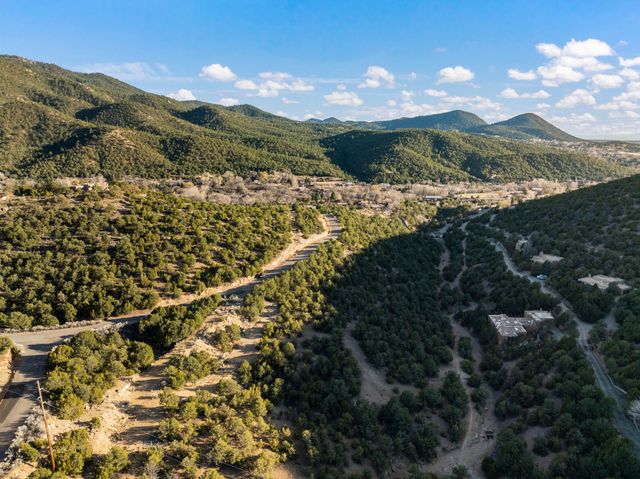 725 Paseo De Florencio, Santa Fe, NM 87501