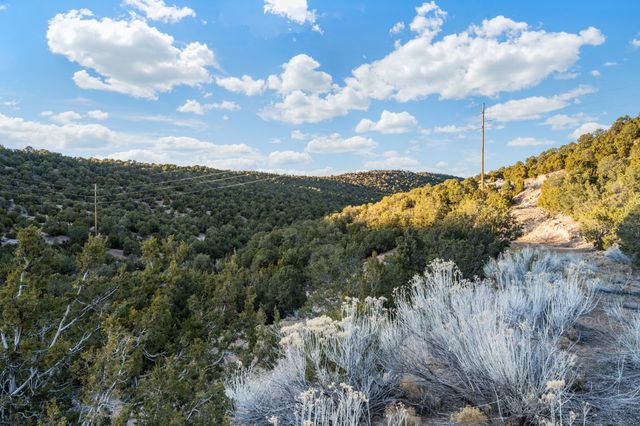 725 Paseo De Florencio, Santa Fe, NM 87501