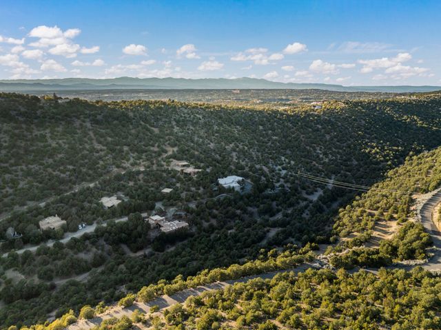 725 Paseo De Florencio, Santa Fe, NM 87501