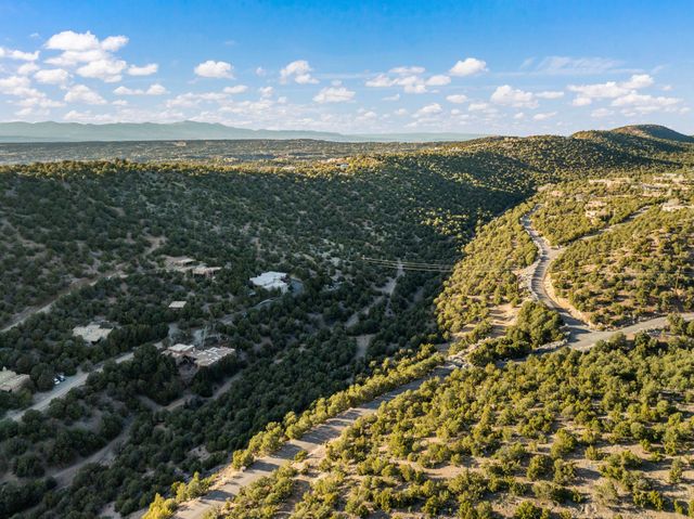 725 Paseo De Florencio, Santa Fe, NM 87501