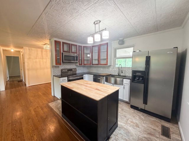 109 Krantz Ct, Ashland City, TN 37015