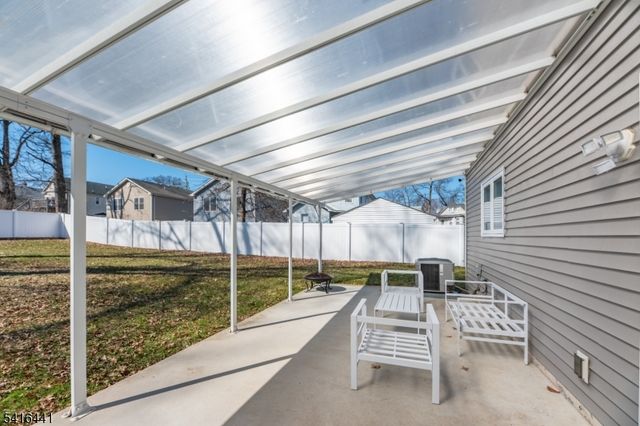 902 Spruce St, Roselle Boro, NJ 07203