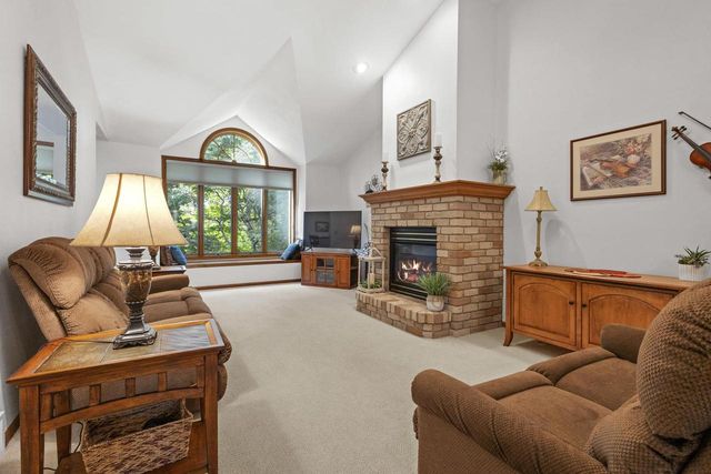 106 WULGAERT WAY, Combined Locks, WI 54113