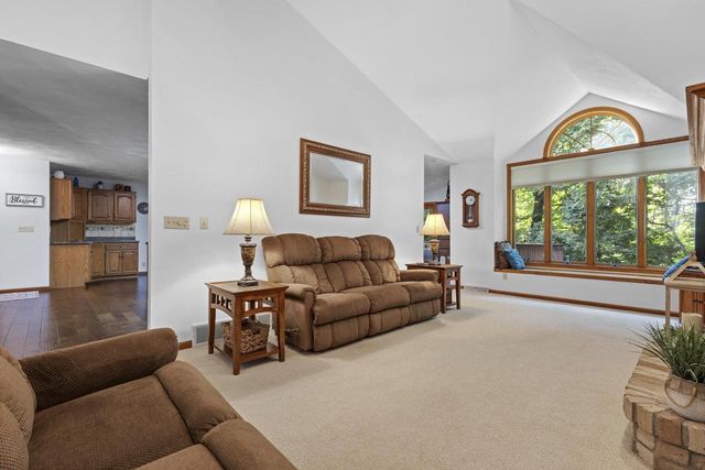 106 WULGAERT WAY, Combined Locks, WI 54113