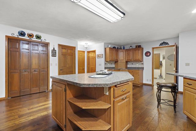 106 WULGAERT WAY, Combined Locks, WI 54113