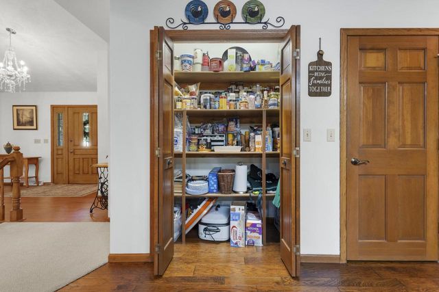 106 WULGAERT WAY, Combined Locks, WI 54113