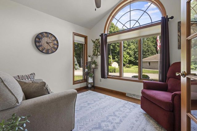 106 WULGAERT WAY, Combined Locks, WI 54113