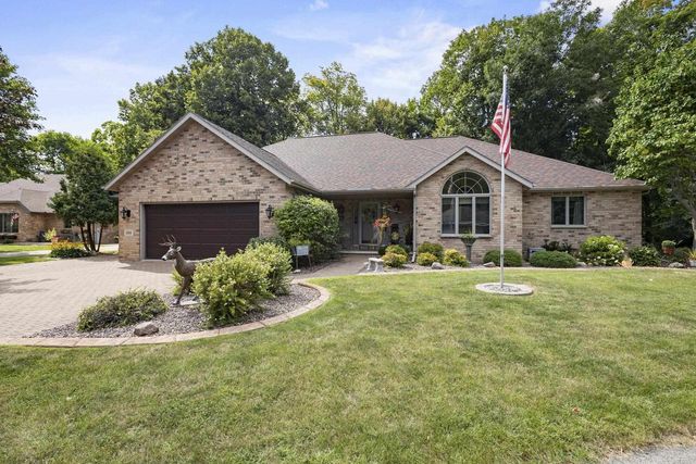 106 WULGAERT WAY, Combined Locks, WI 54113
