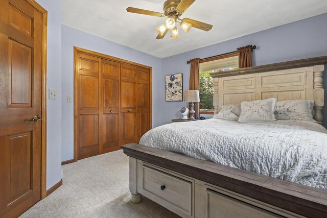 106 WULGAERT WAY, Combined Locks, WI 54113