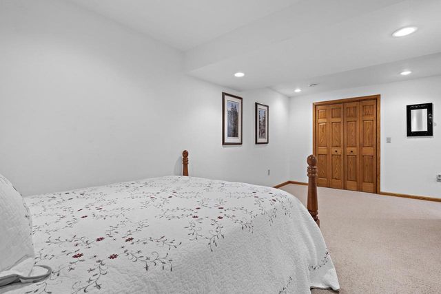 106 WULGAERT WAY, Combined Locks, WI 54113
