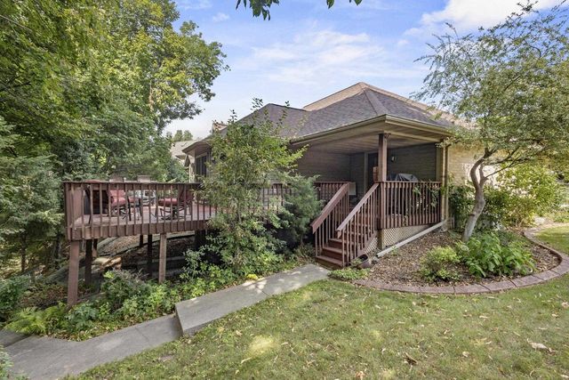 106 WULGAERT WAY, Combined Locks, WI 54113