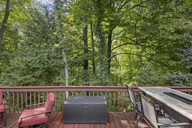 106 WULGAERT WAY, Combined Locks, WI 54113